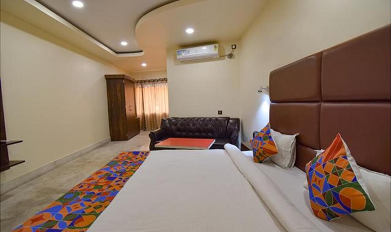Fabhotel Rr Suites Guváhátí Exteriér fotografie